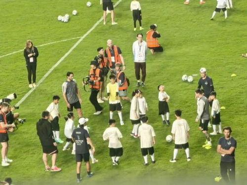 梅西香港行最新爆料,揭秘足球巨星背后的故事与精彩瞬间”